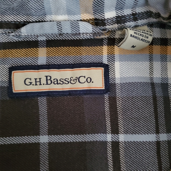 G.H. Bass & Co. Mens Size M Button-down - Picture 3 of 5